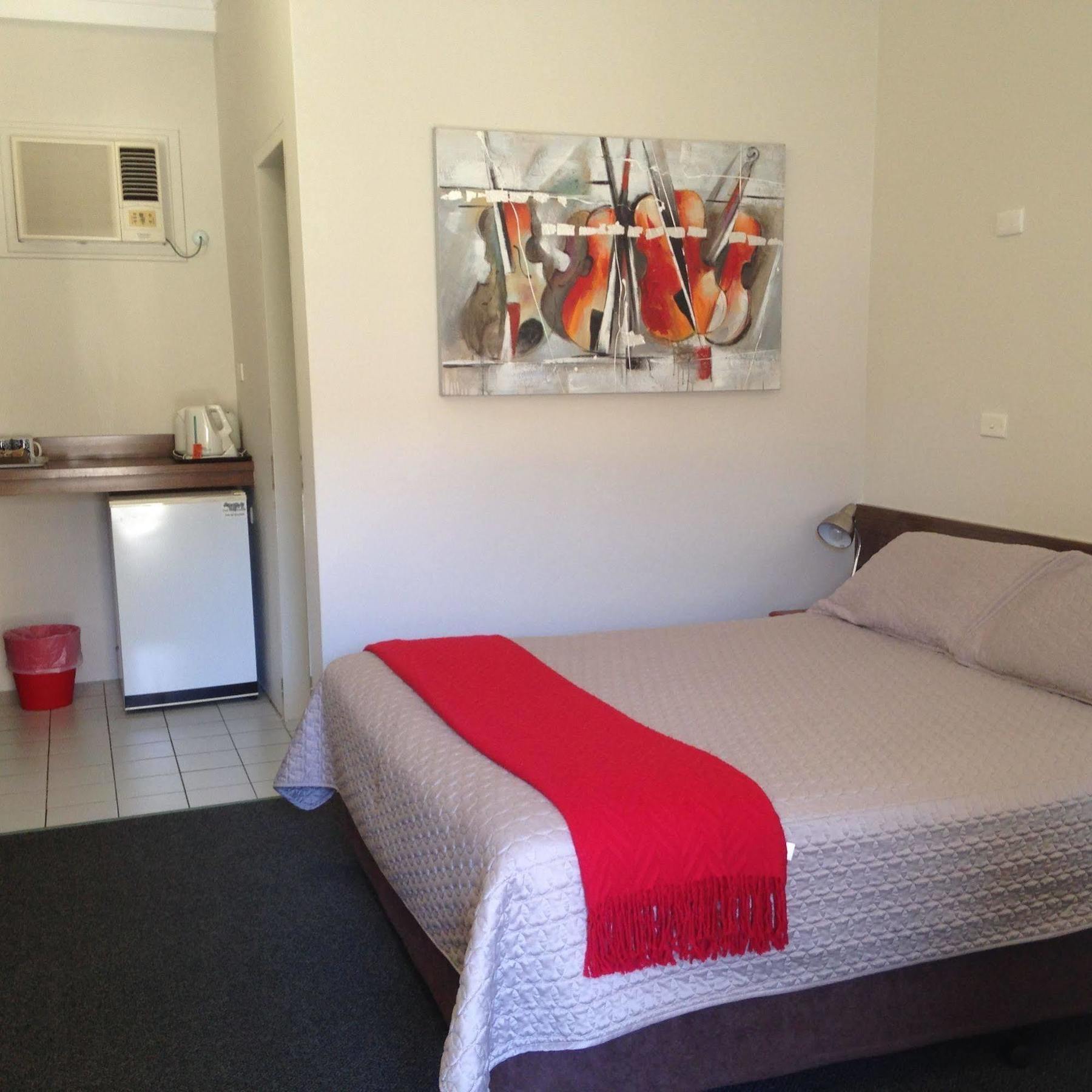Casino Motor Inn Bagian luar foto