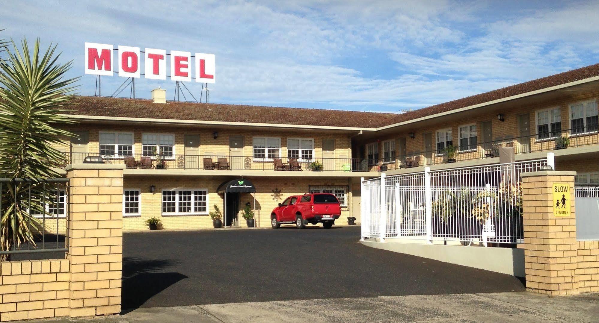 Casino Motor Inn Bagian luar foto